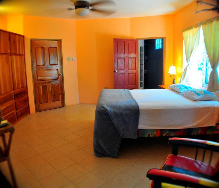 Hotel Jah Freedom Negril Exterior foto
