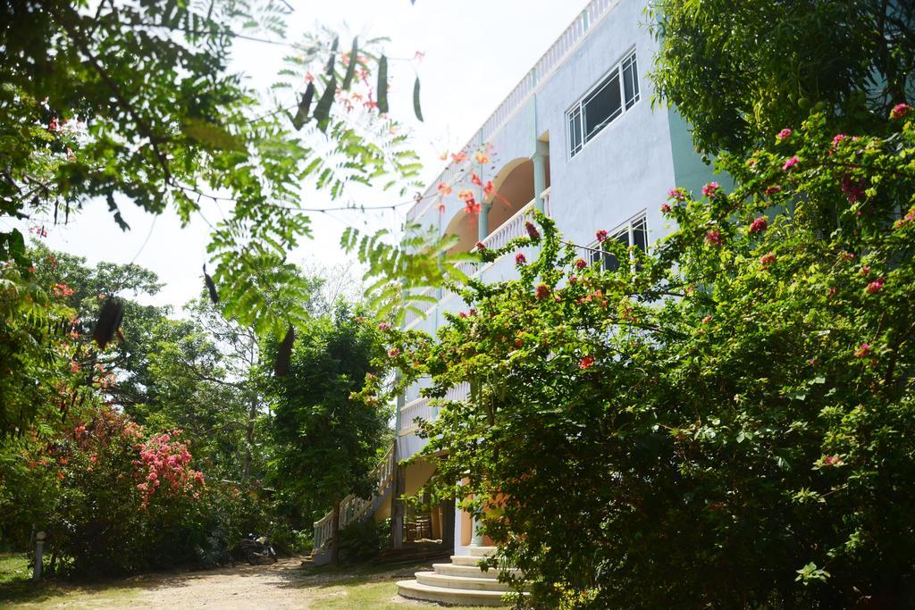 Hotel Jah Freedom Negril Exterior foto